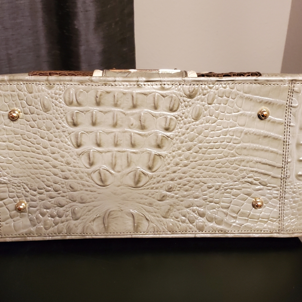 Handbag - Picture 4 of 4